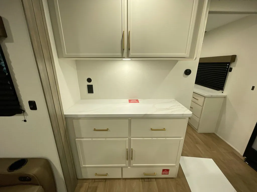 2027 Grand Design Transcend 335BHT, Photos photo 15