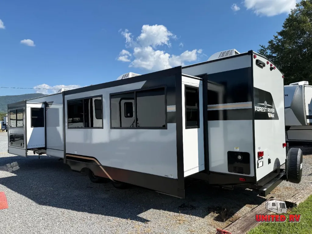 2026 Forest River Vibe 3400XL, Photos photo 3