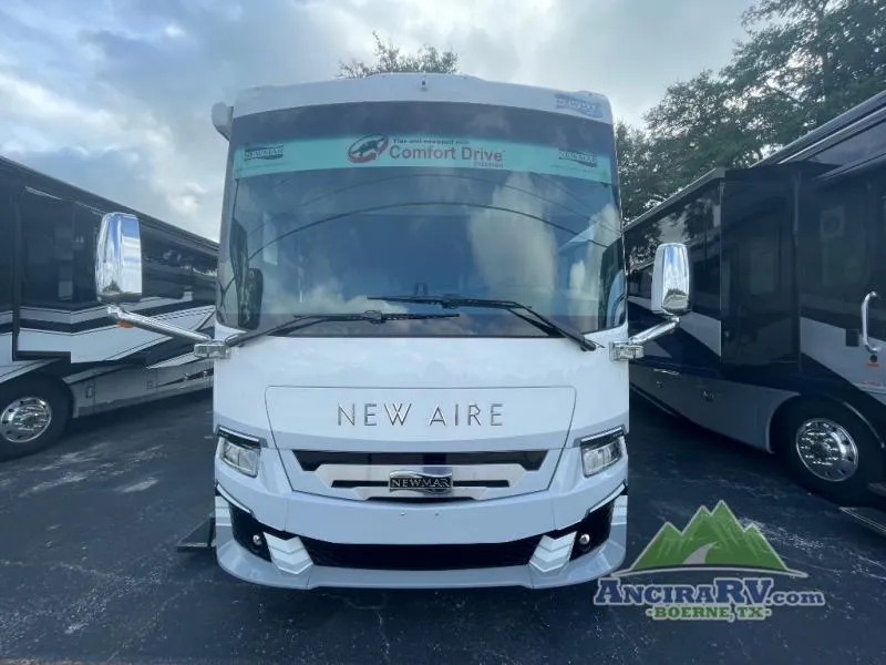 2027 Newmar New Aire 3543 - Photo 3