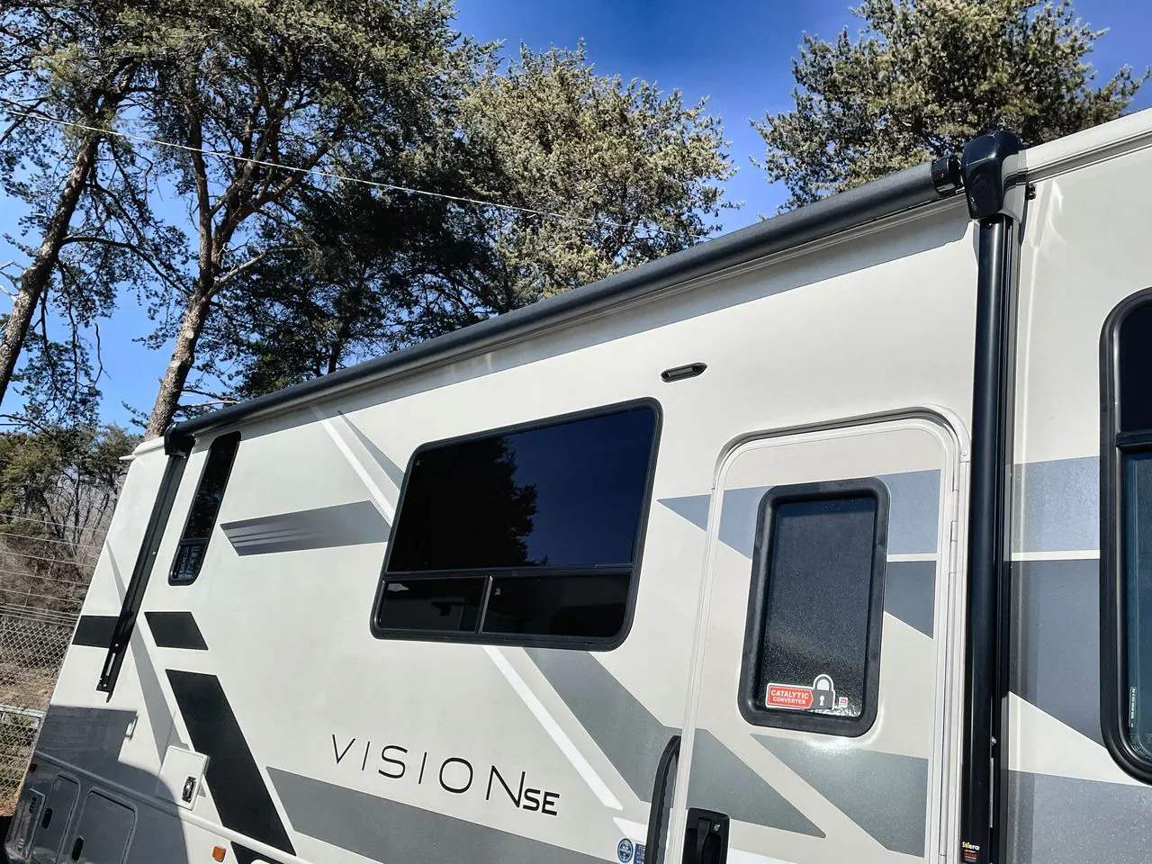 2025 Entegra Coach Vision SE 27ASE - Photo 2