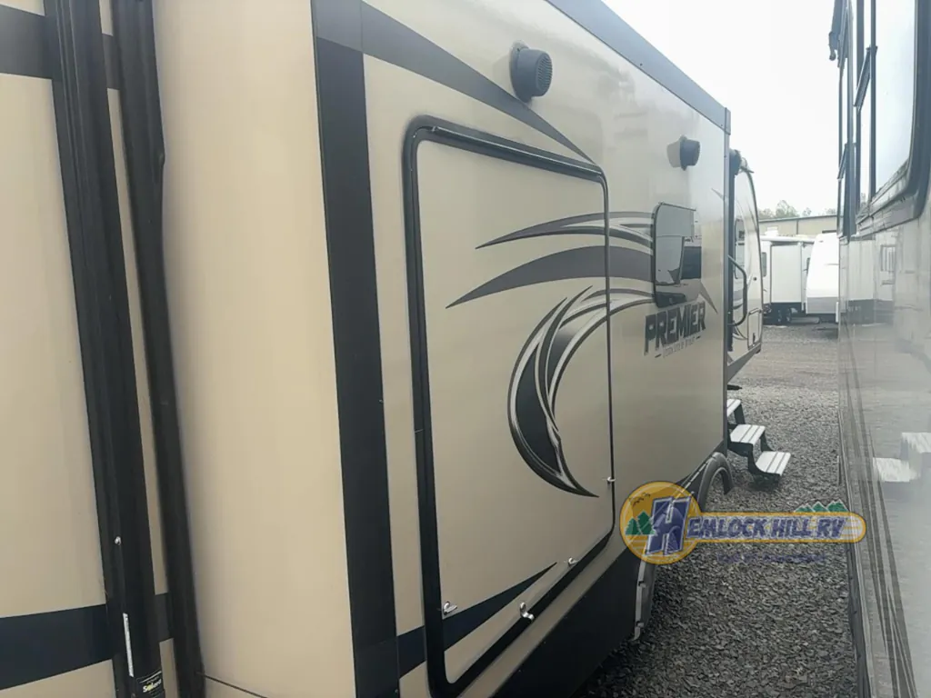 2019 Keystone Premier Ultra Lite 30RIPR, Photos photo 10