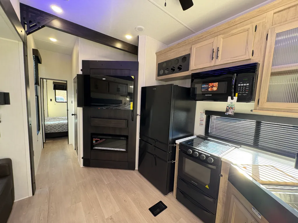 2026 Forest River Cherokee Timberwolf 39DC, Photos photo 8