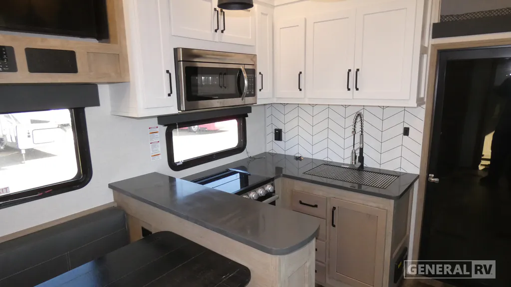 2023 Keystone Raptor 362, Photos photo 23