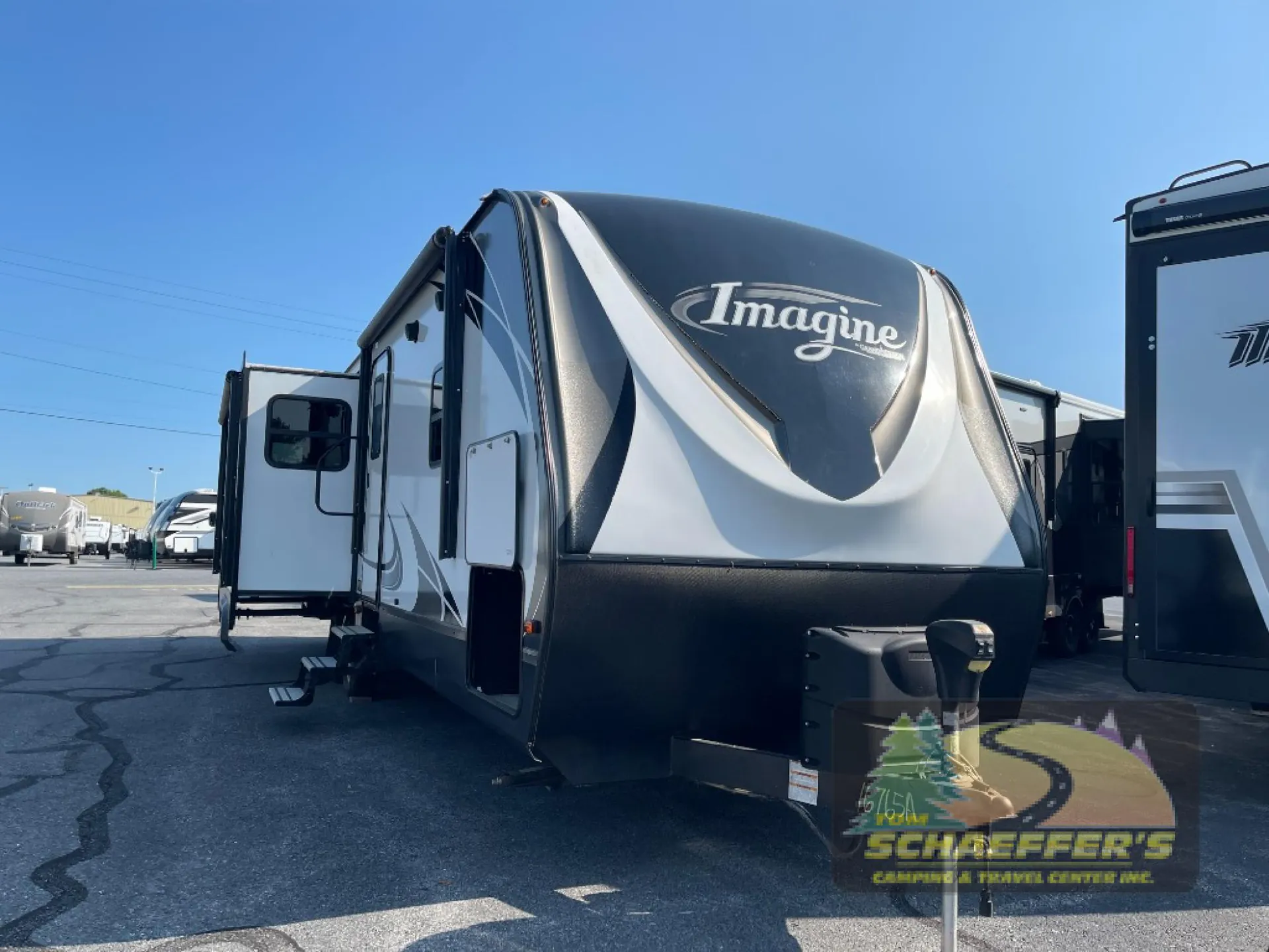 2018 Grand Design Imagine 2970RL - Photo 2