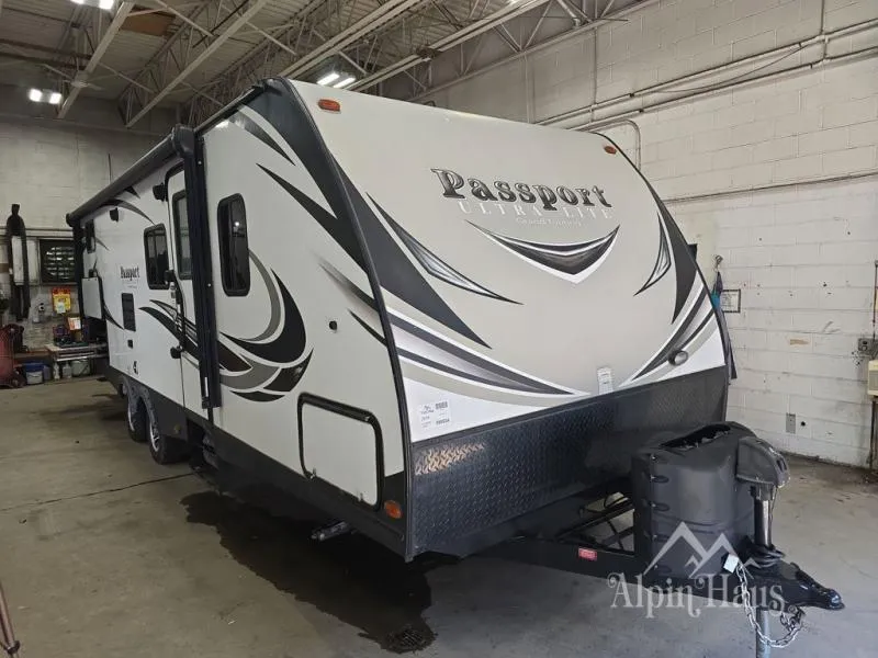 2018 Keystone RV Passport Used    2670BH Grand Touring - Main photo