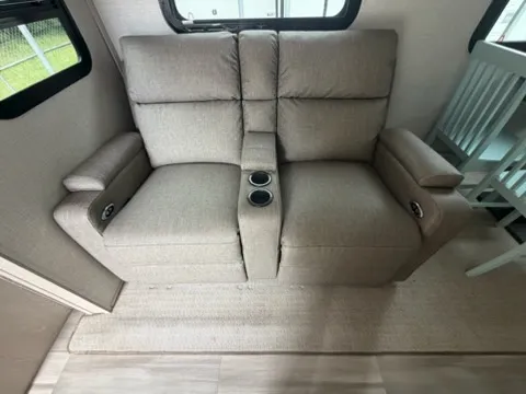 2023 Forest River Rockwood Ultra Lite 2614BS — Photo 6