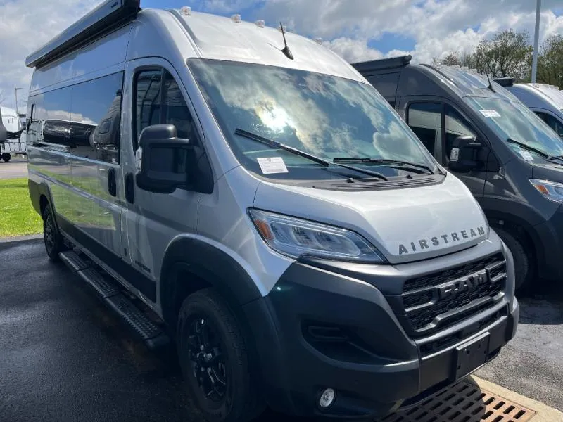 2026 Airstream Rangeline New    Touring Coach - Main photo
