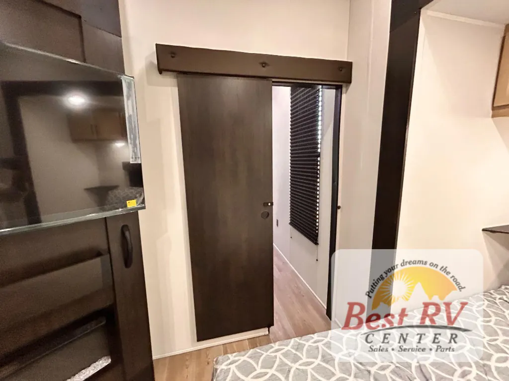 2027 Forest River Cherokee Timberwolf 39DC, Photos photo 56