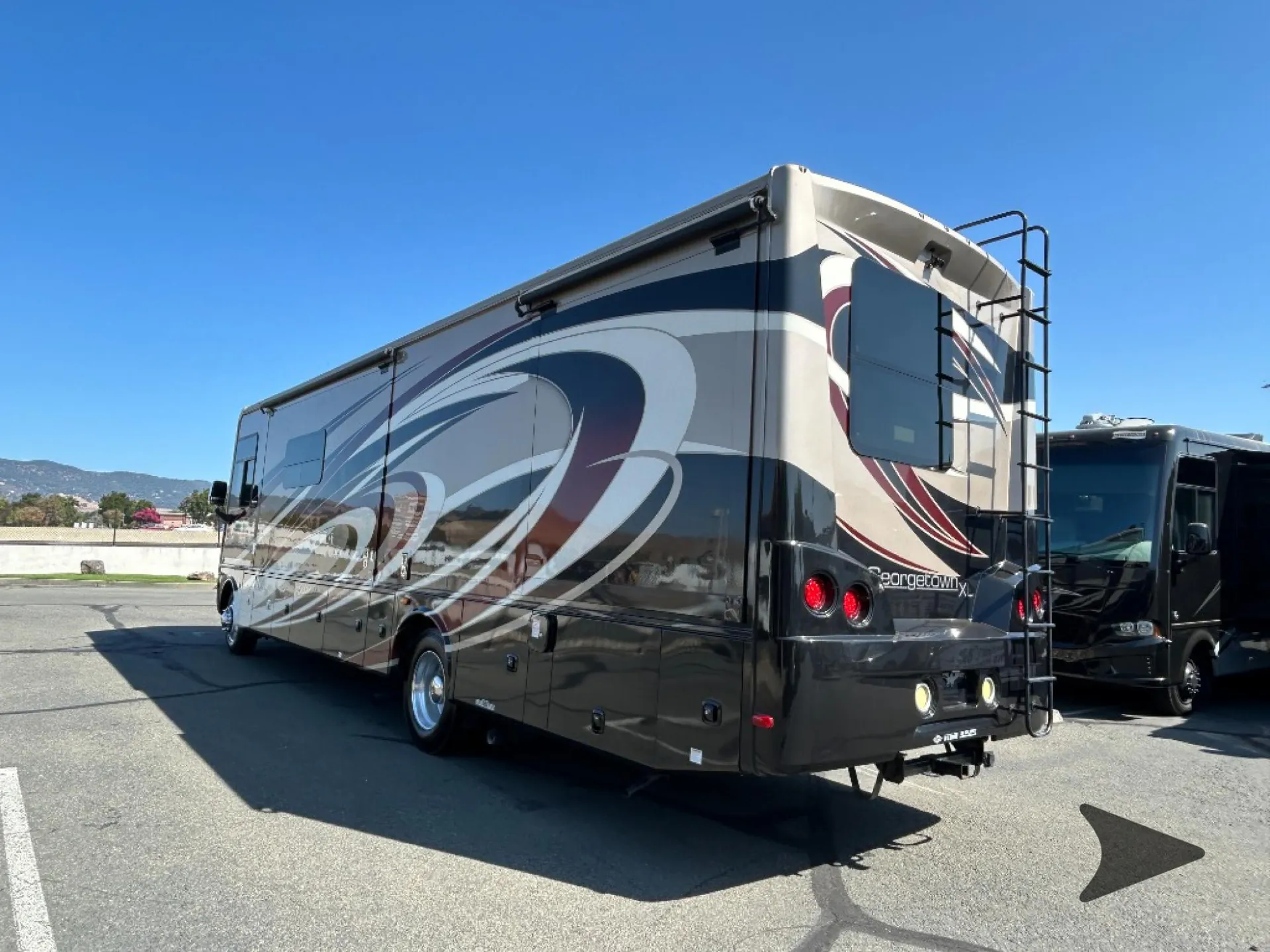 2016 Forest River Georgetown XL 378TS — Photo 5