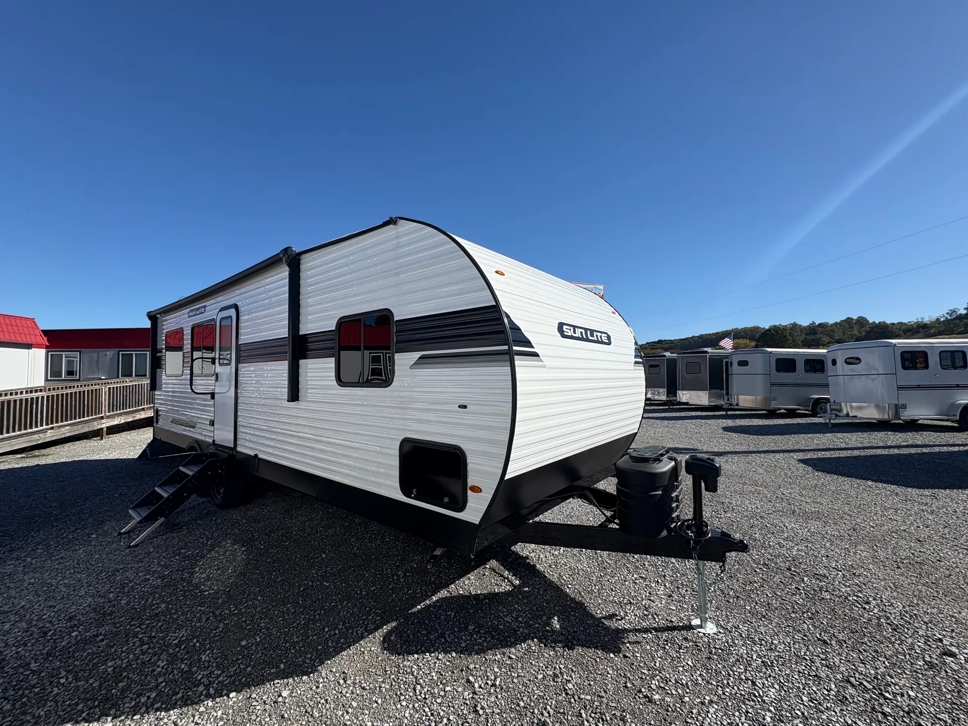 2026 Sunset Park RV Sun Lite 27WQB - Photo 2