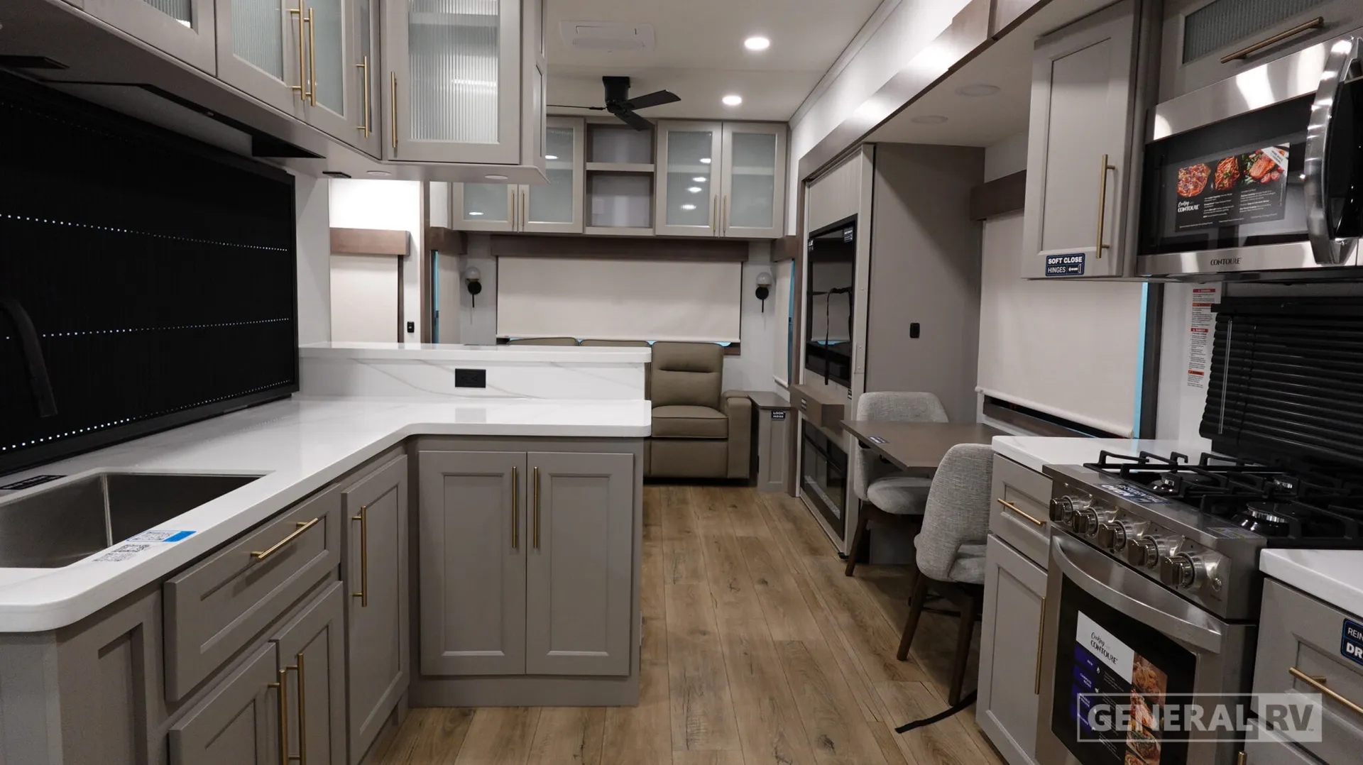 2026 Alliance RV Paradigm 388SP - Photo 3