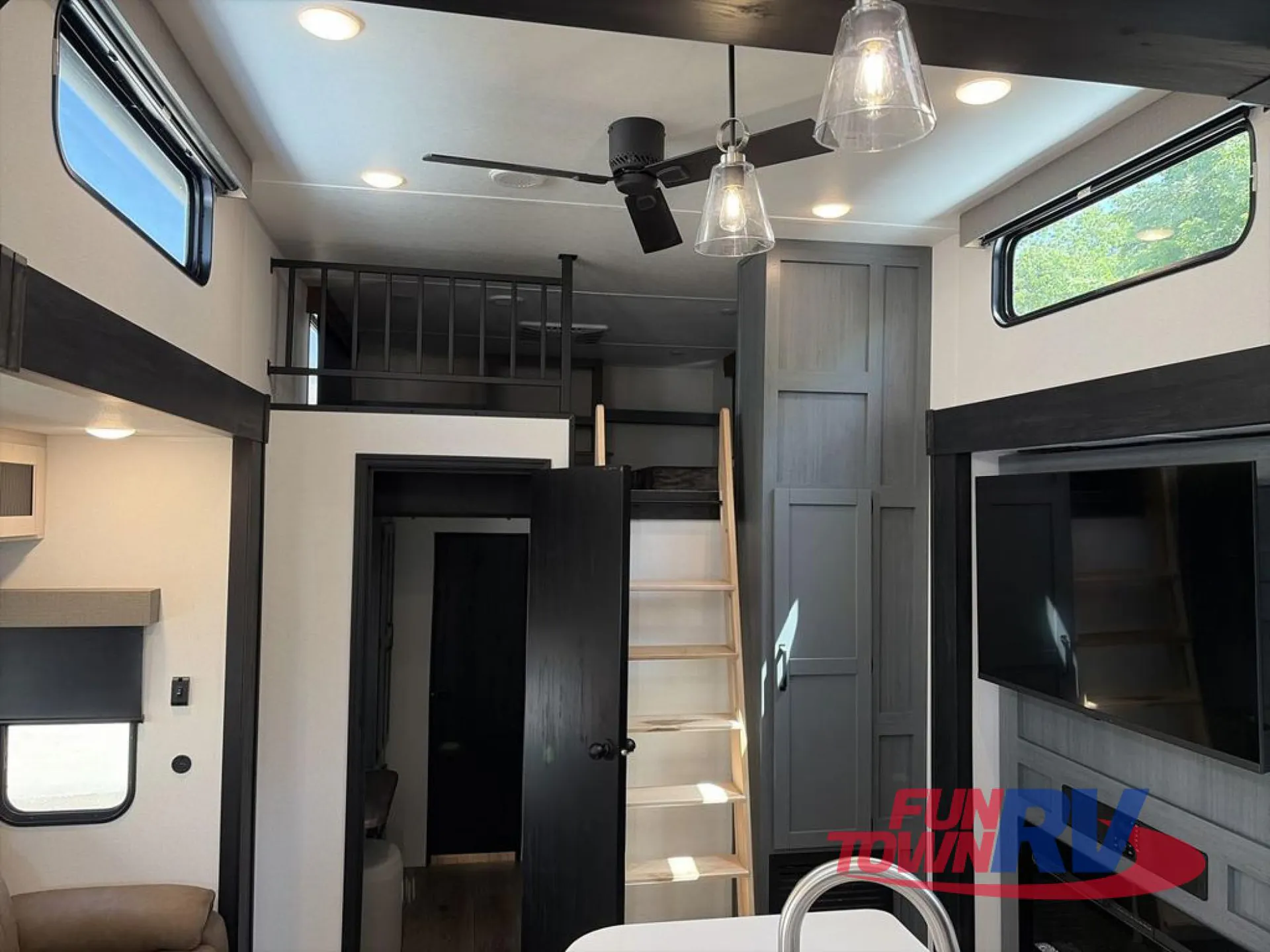 2026 Forest River Puma Vista 421LFT - Photo 3