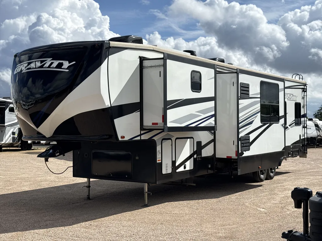 2021 Heartland Gravity 3610, Photos photo 2
