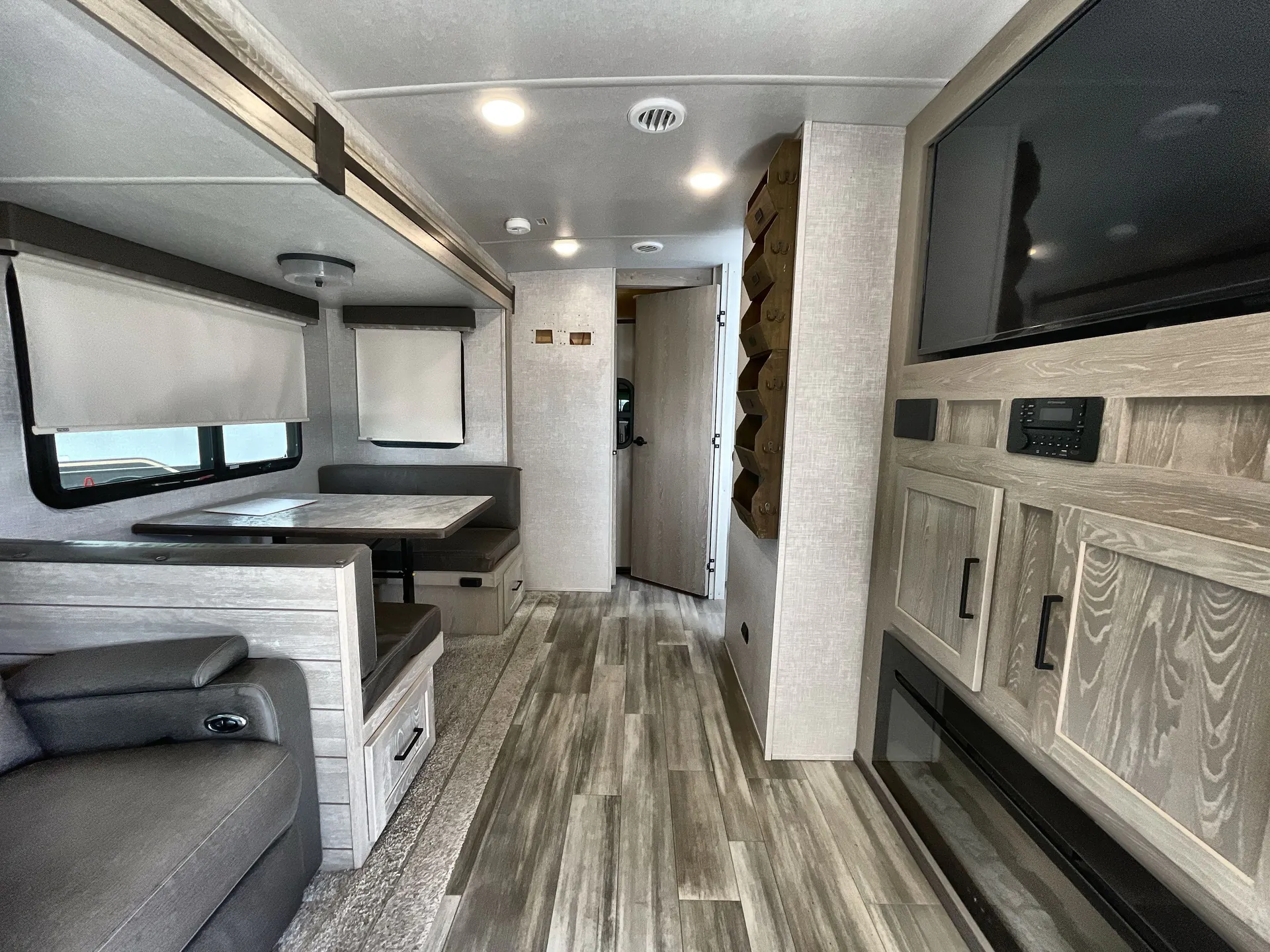 2021 Forest River Rockwood Ultra Lite 2614BS — living area main