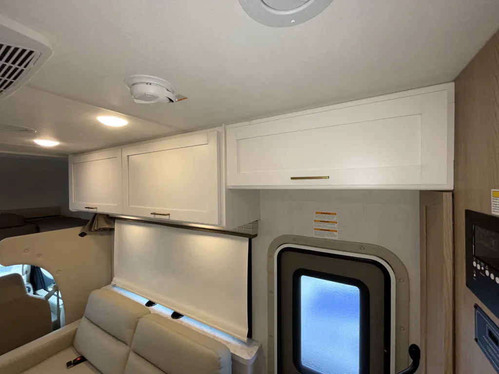 2027 Thor Motor Coach Freedom Elite 31FE, Photos photo 12