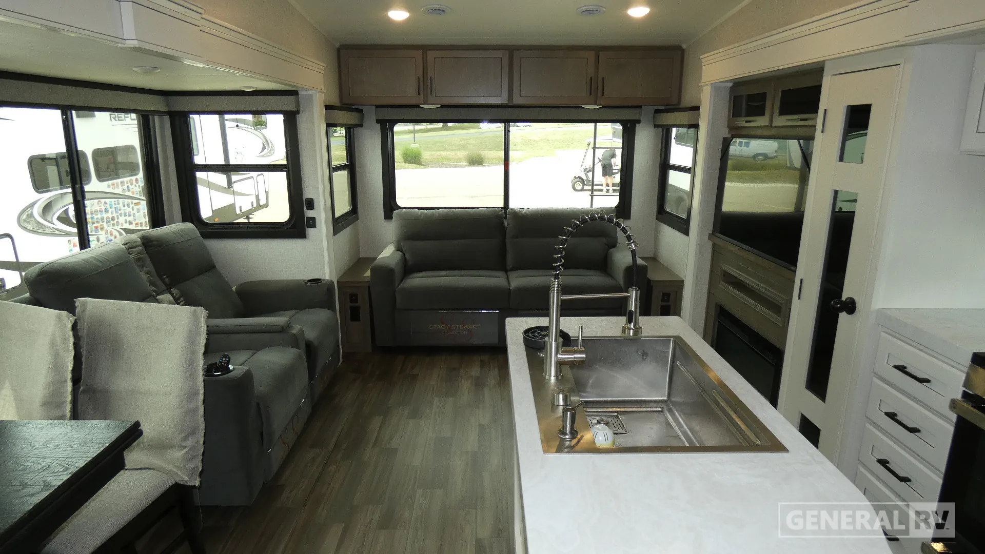 2025 Jayco Eagle HT 30CRT - Photo 3