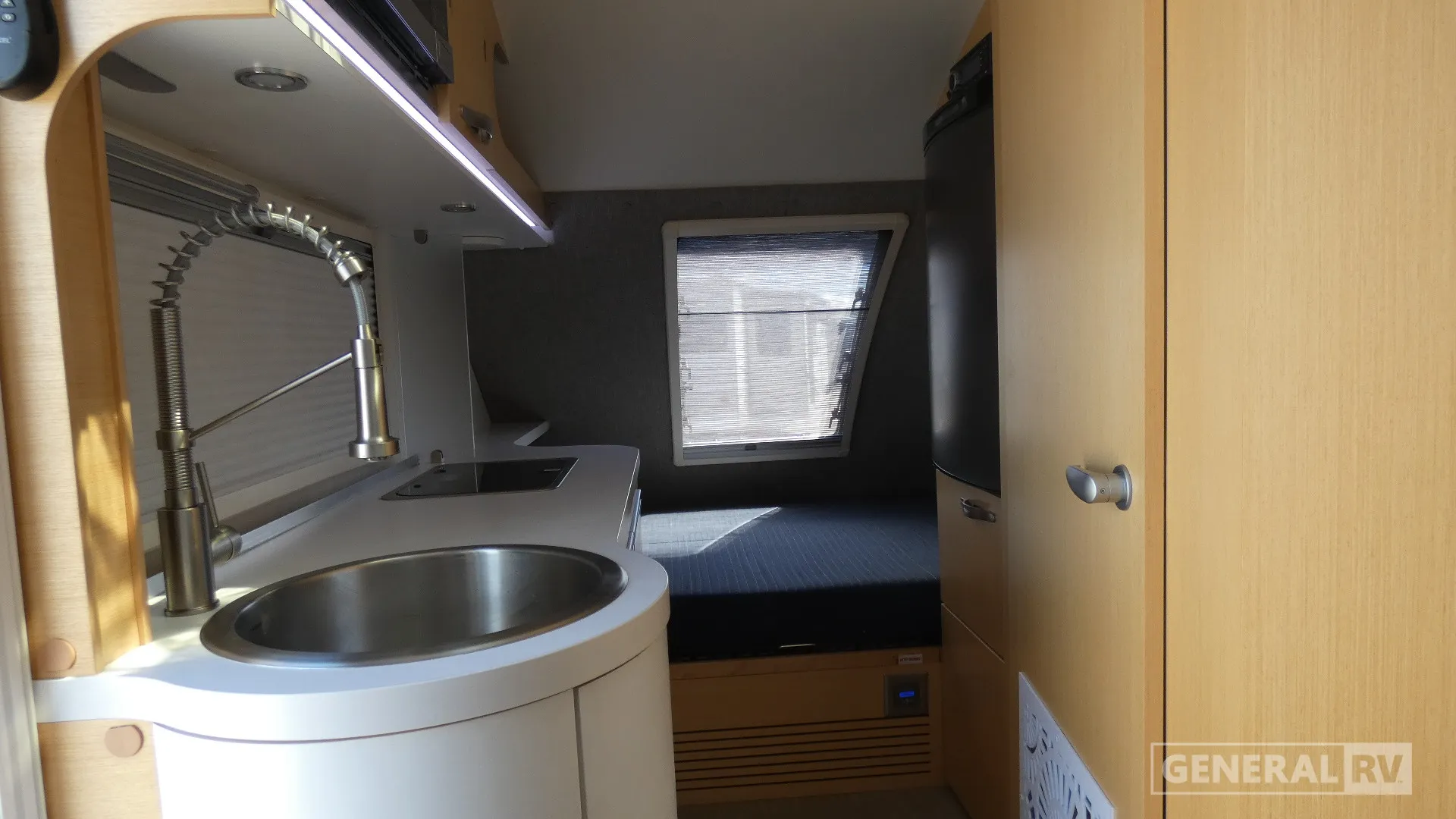2020 Nucamp RV TAB 400 - Photo 3