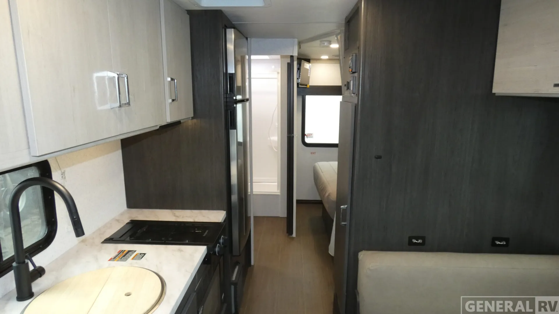 2027 Winnebago Sunflyer 22RS - Photo 3