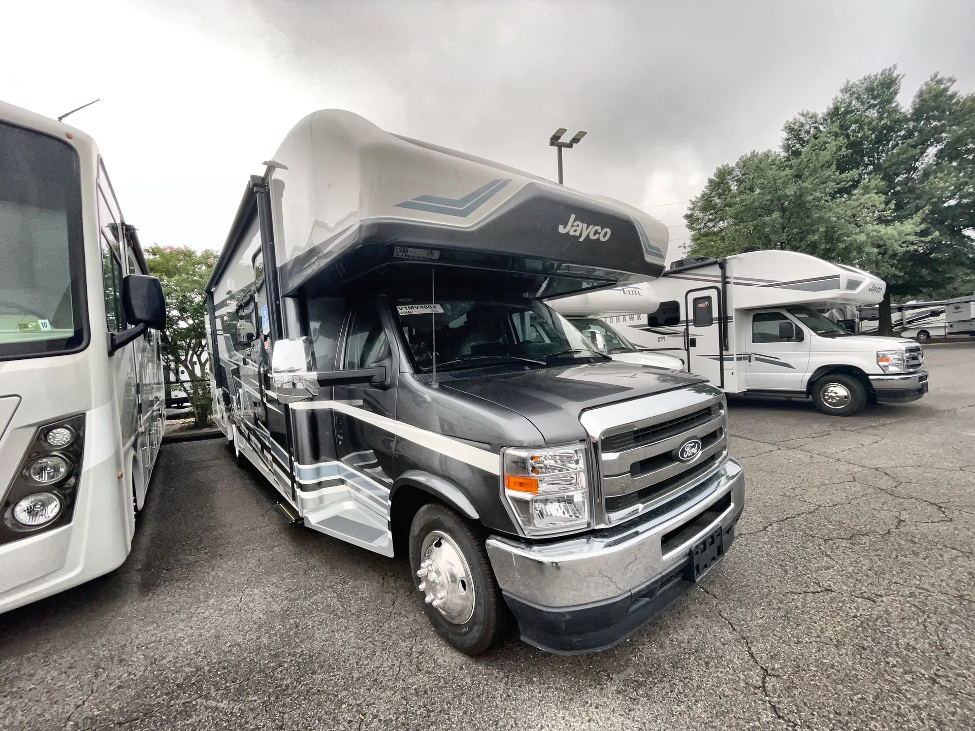 2027 Jayco Greyhawk 29MV - Photo 2