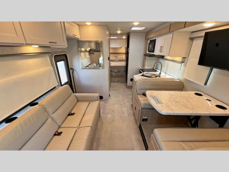 2026 Thor Motor Coach Chateau 28Z - Photo 4
