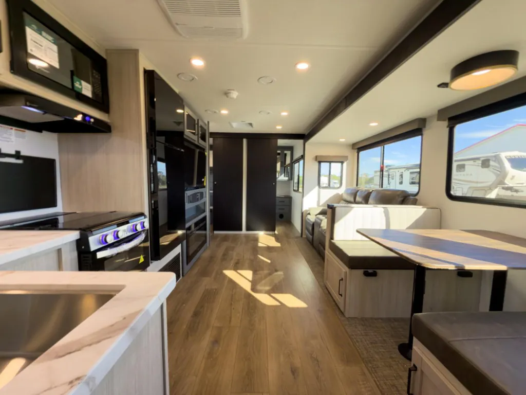 2027 Forest River Solaire 3150TBSS, Photos photo 48
