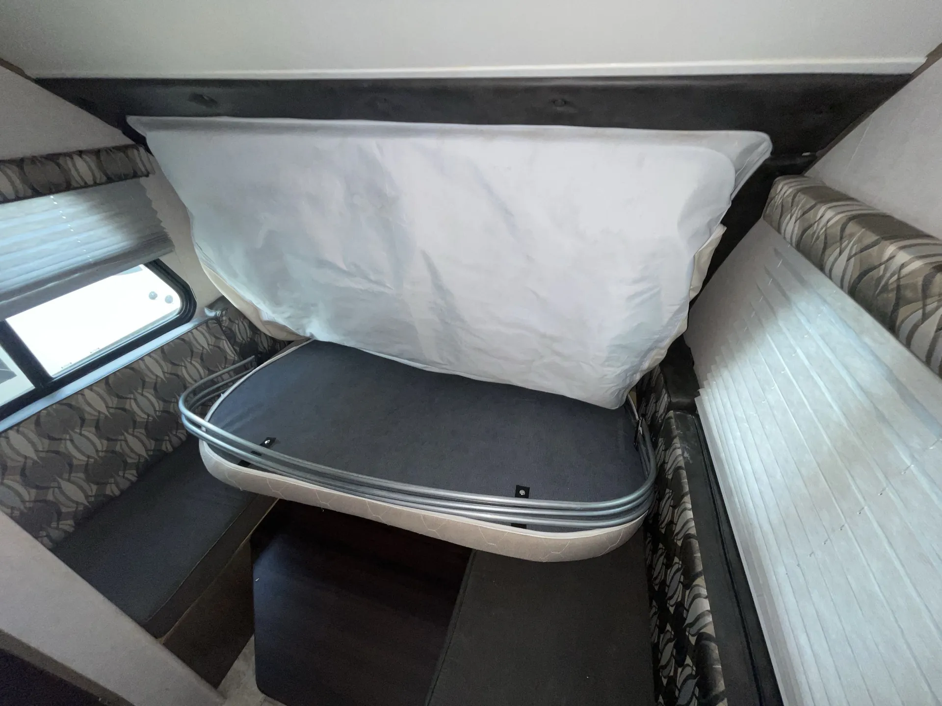 2017 Forest River R-Pod 176T — living area main