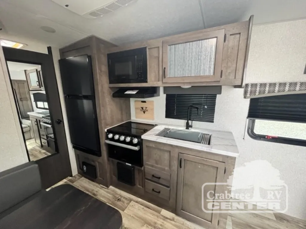 2022 Venture RV Sonic SN190VRB, Photos photo 12