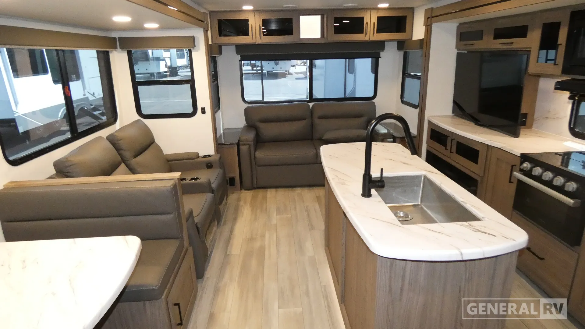 2024 Alliance RV Delta 292RL - Photo 3