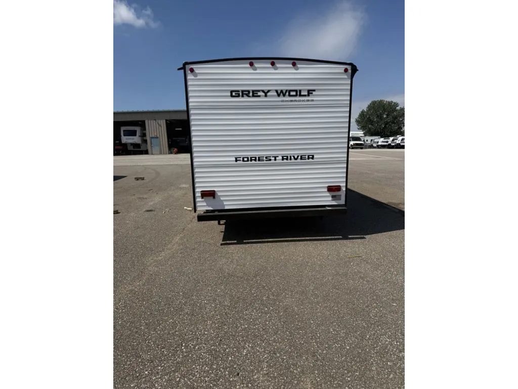 2027 Forest River Cherokee Grey Wolf 26LP, Photos photo 7