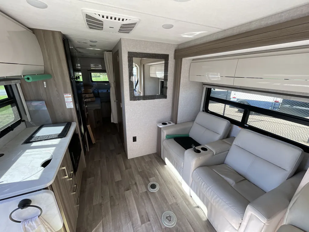 2025 Thor Motor Coach Axis 26.2, Photos photo 10