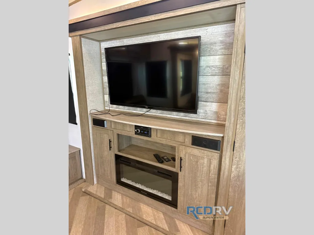 2020 Forest River Wildwood Heritage Glen 338BAR, Photos photo 15