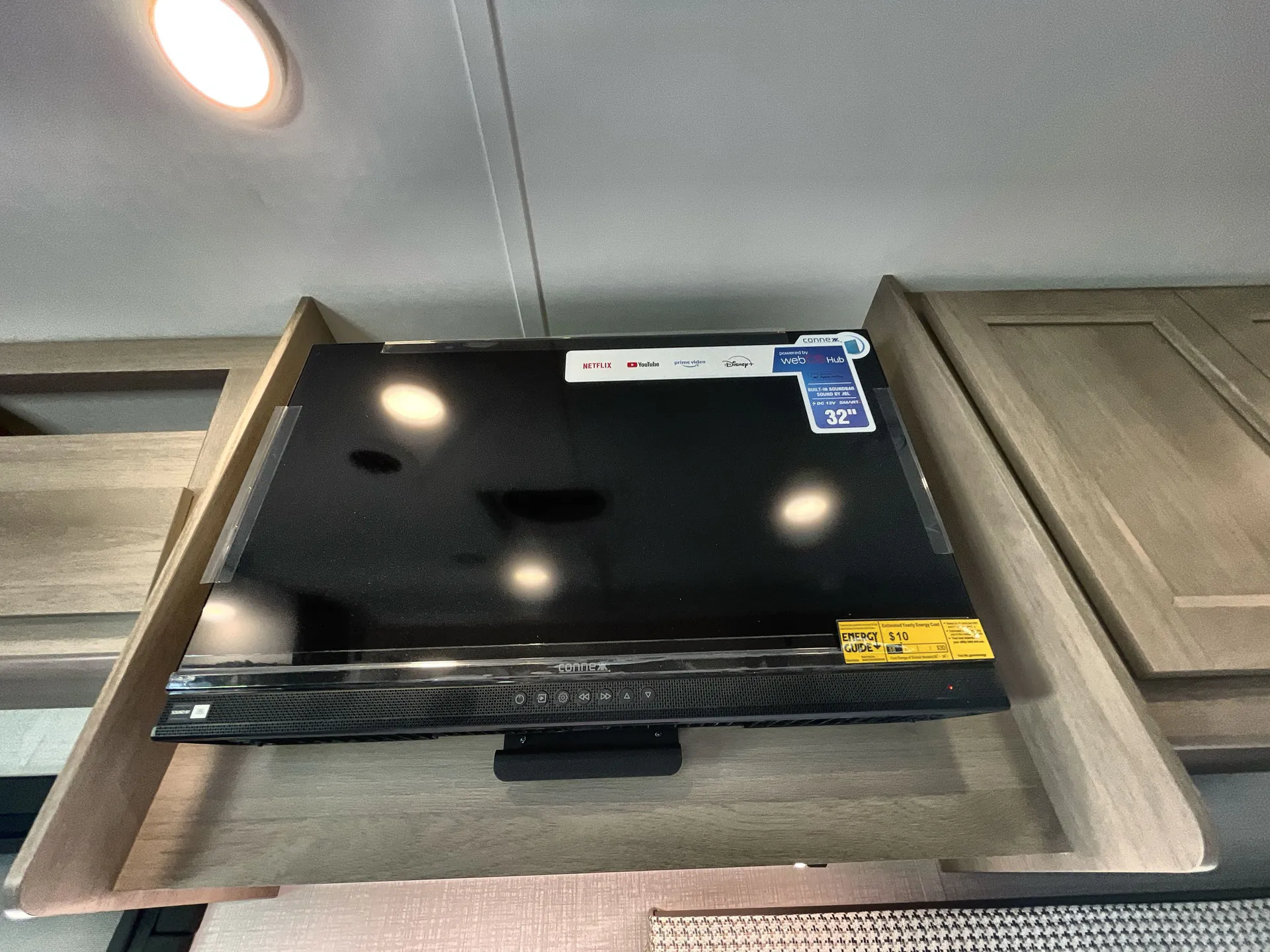 2027 Forest River Sunseeker 3010DS — stove oven