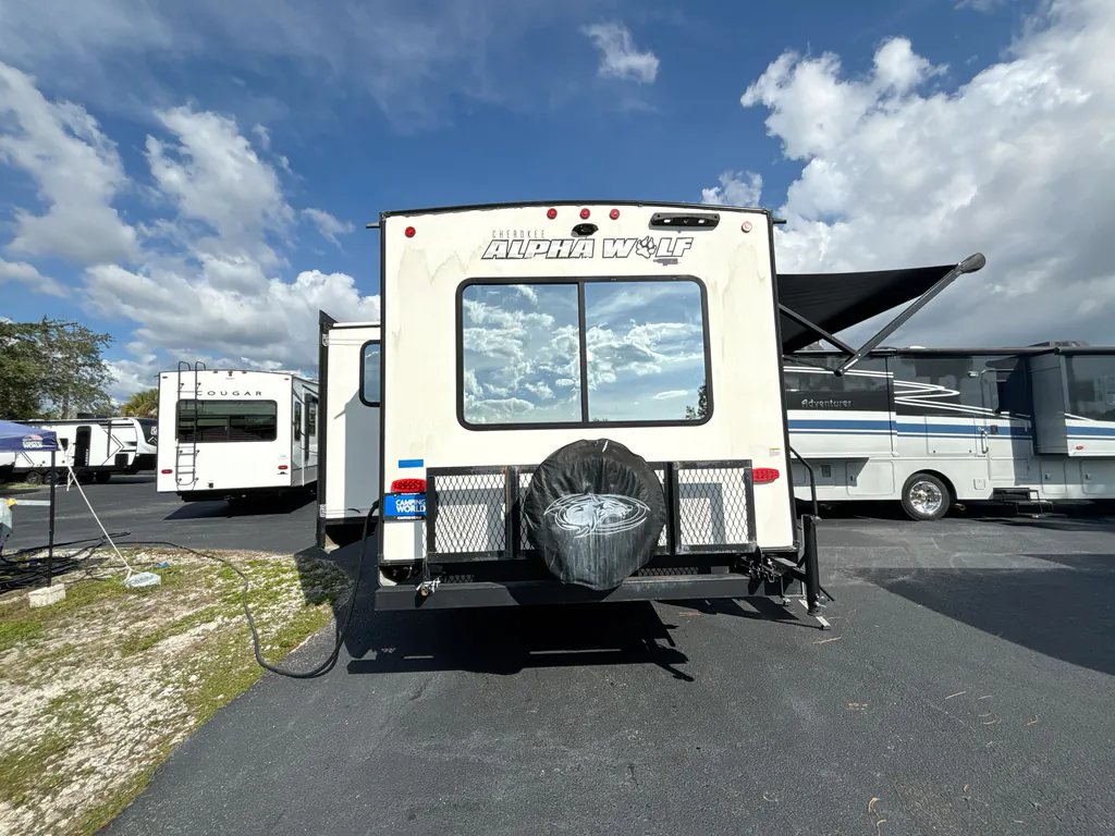 2024 Forest River Cherokee Alpha Wolf 2500RL-L, Photos photo 7
