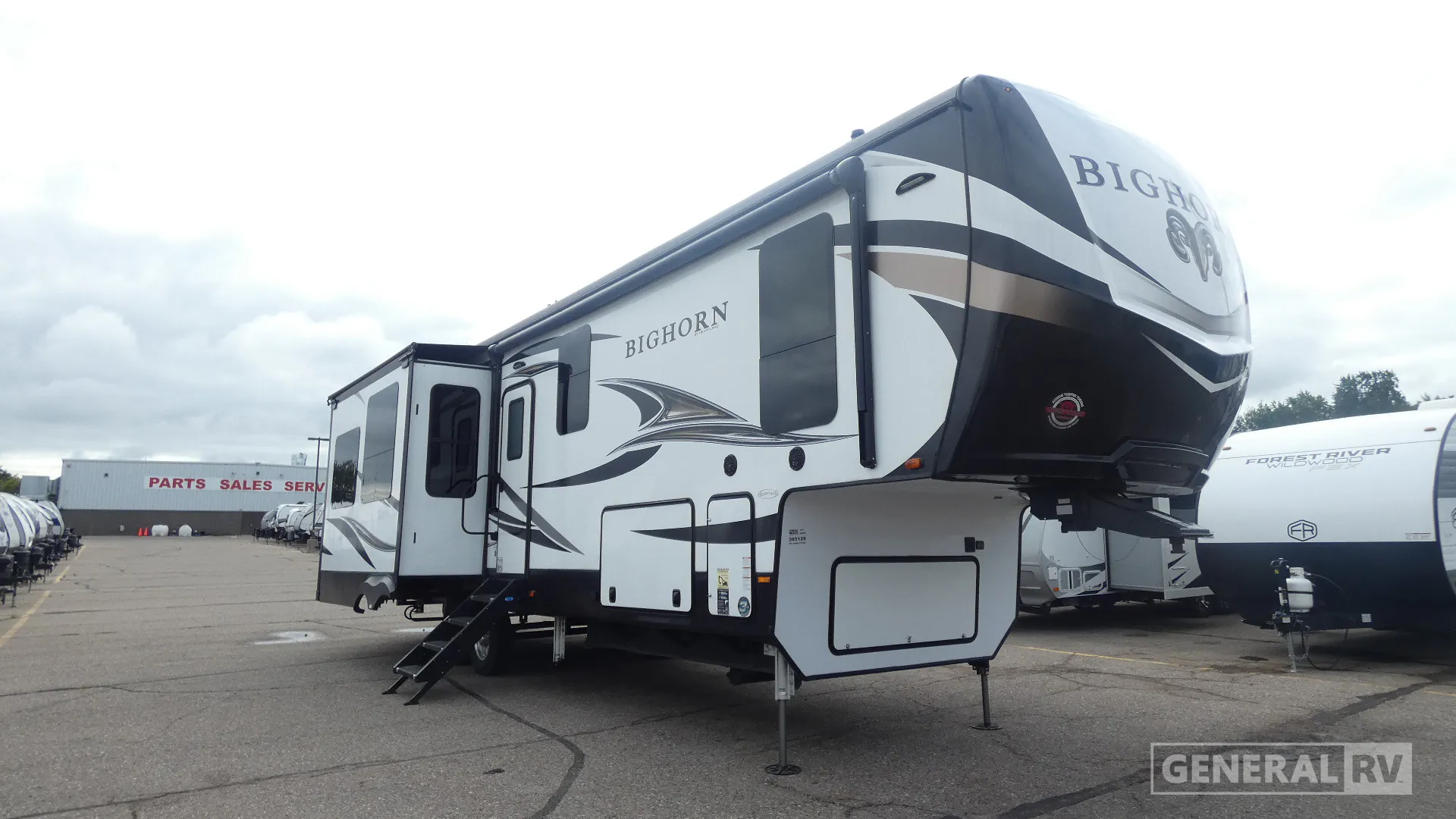 2021 Heartland Bighorn BH 3375 SS - Photo 2