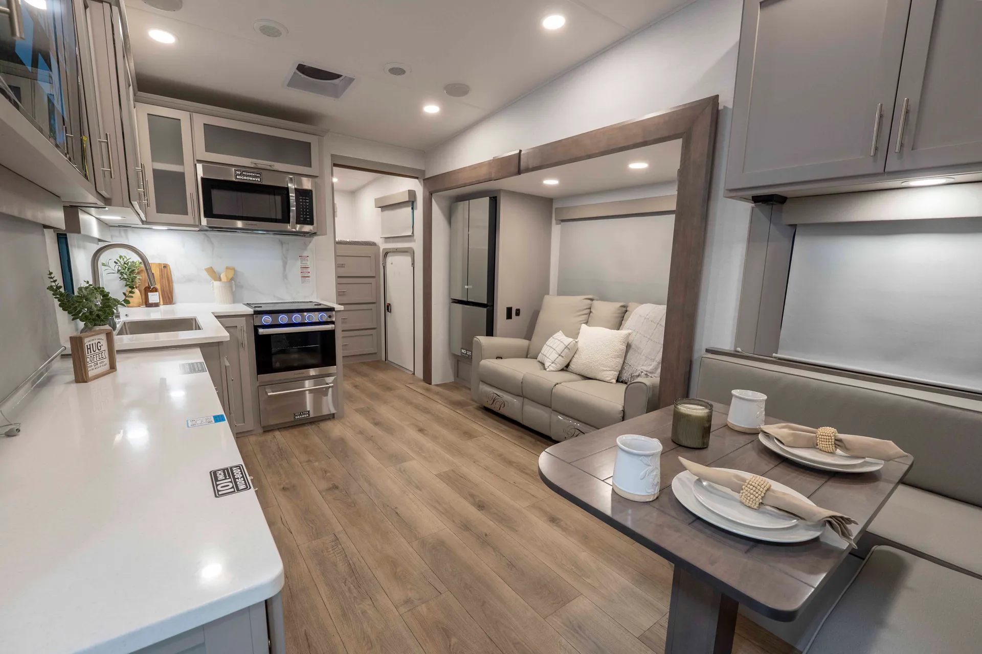2026 Alliance RV Avenue All-Access 29BH - Photo 3