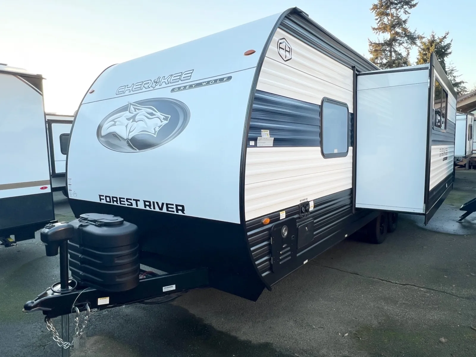 2026 Forest River Cherokee Grey Wolf 22CE - Photo 3