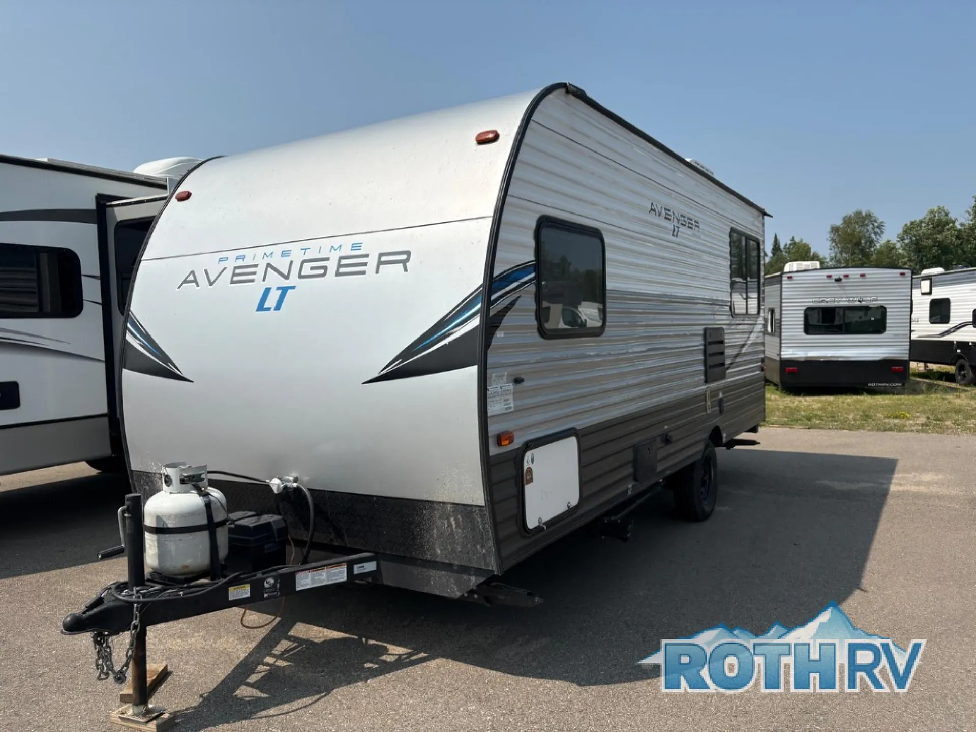 2021 Prime Time Avenger LT 16RD - Photo 3