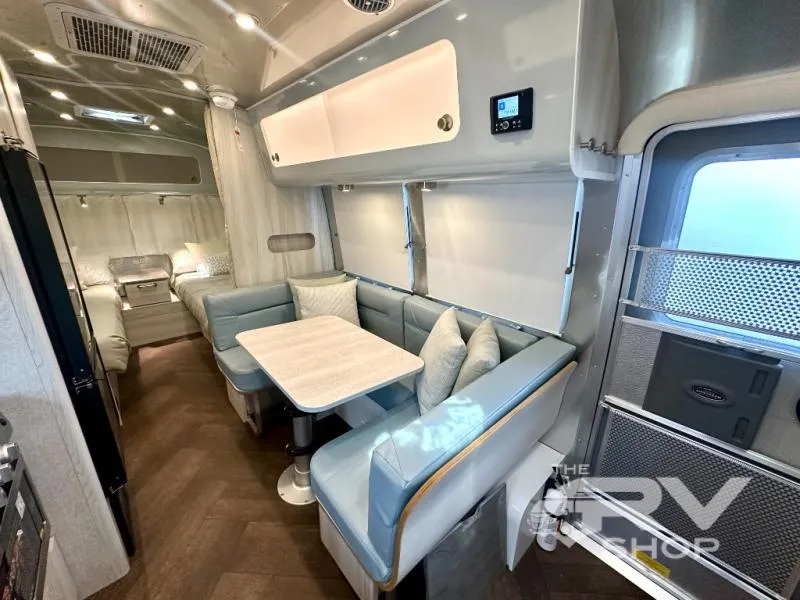 2026 Airstream International 25FB Twin - Photo 3