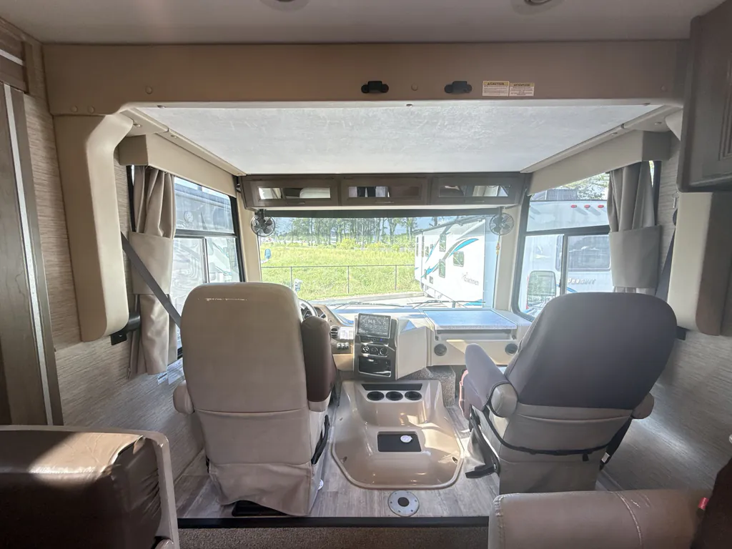 2022 Thor Motor Coach Freedom Traveler A32, Photos photo 16