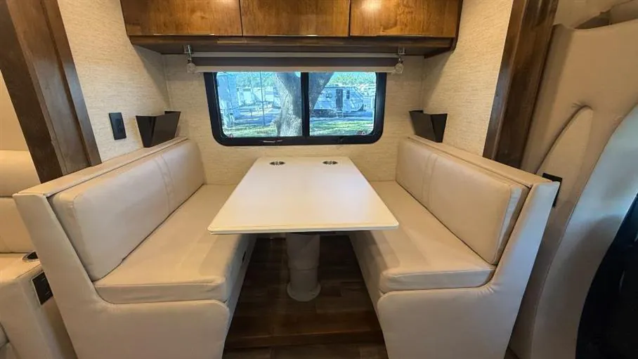 2020 Tiffin Wayfarer 25 RW, Photos photo 26