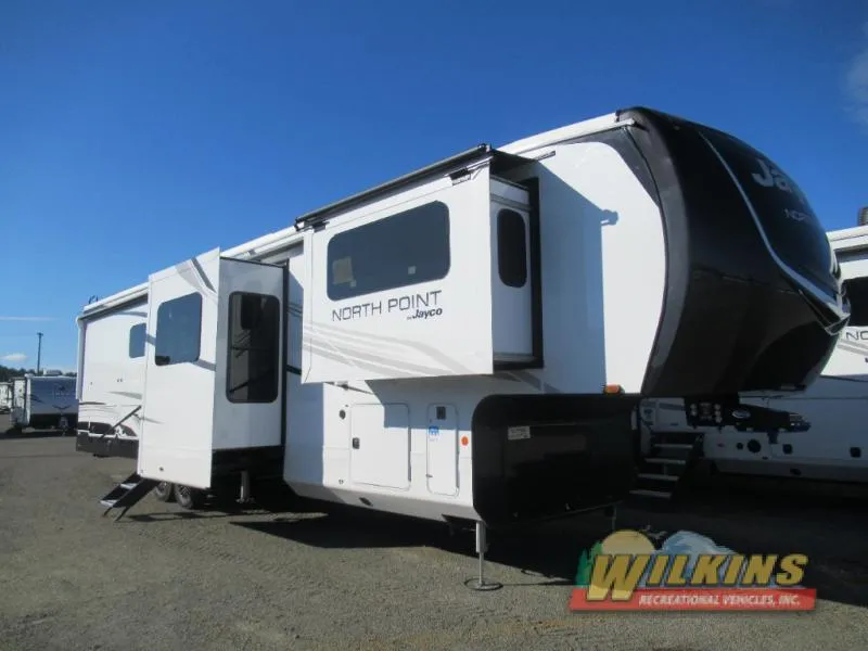 2026 Jayco North Point 382FLRB - Photo 2