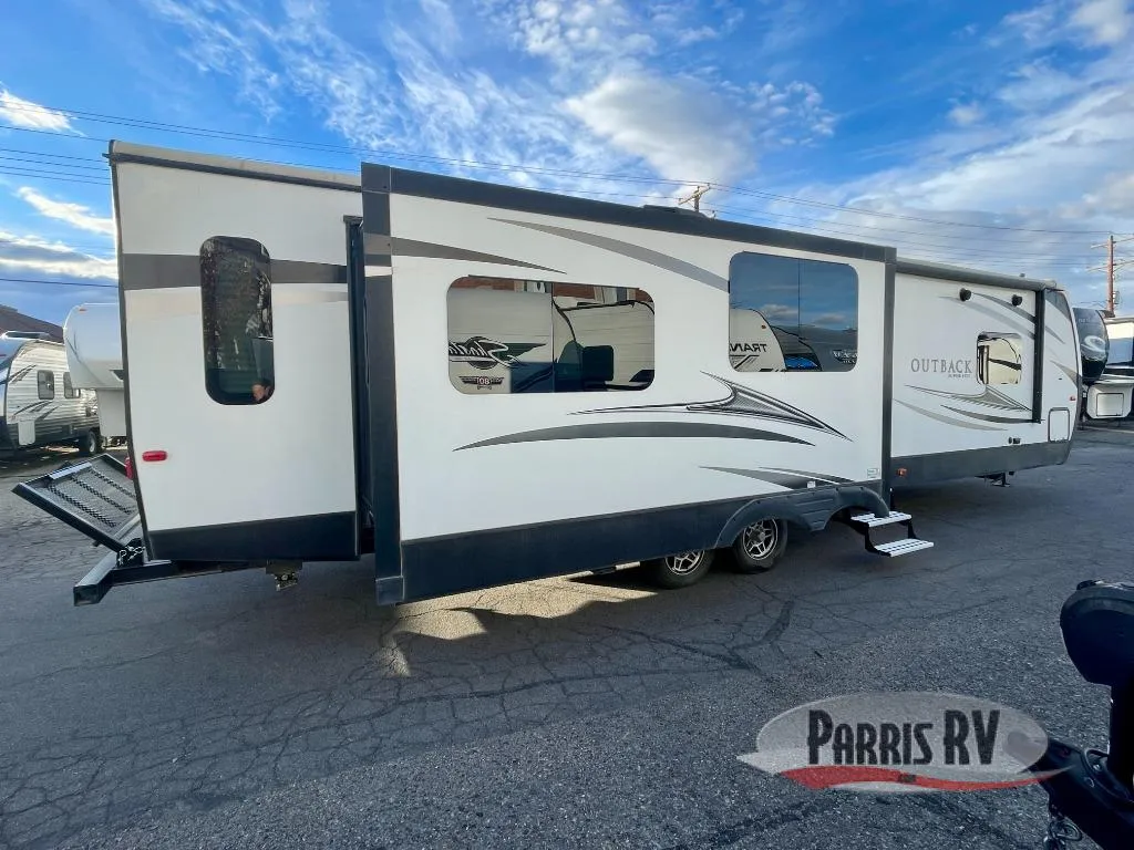 2018 Keystone Outback 328RL - Photo 4