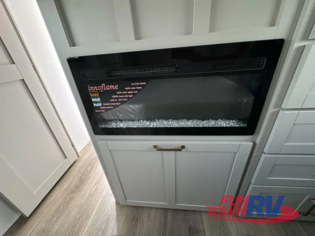 2026 Brinkley Model Z Air 297, Photos photo 31