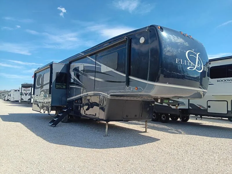2014 DRV Elite Suites 38RSSB3 - Photo 2