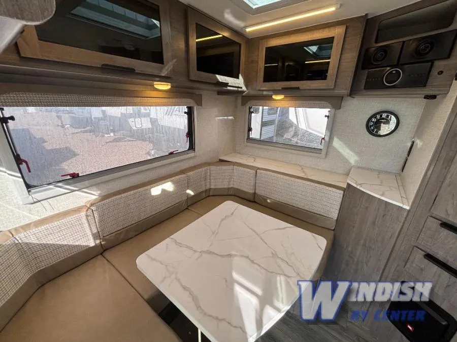 2026 Lance Lance Travel Trailers 2075 - Photo 2