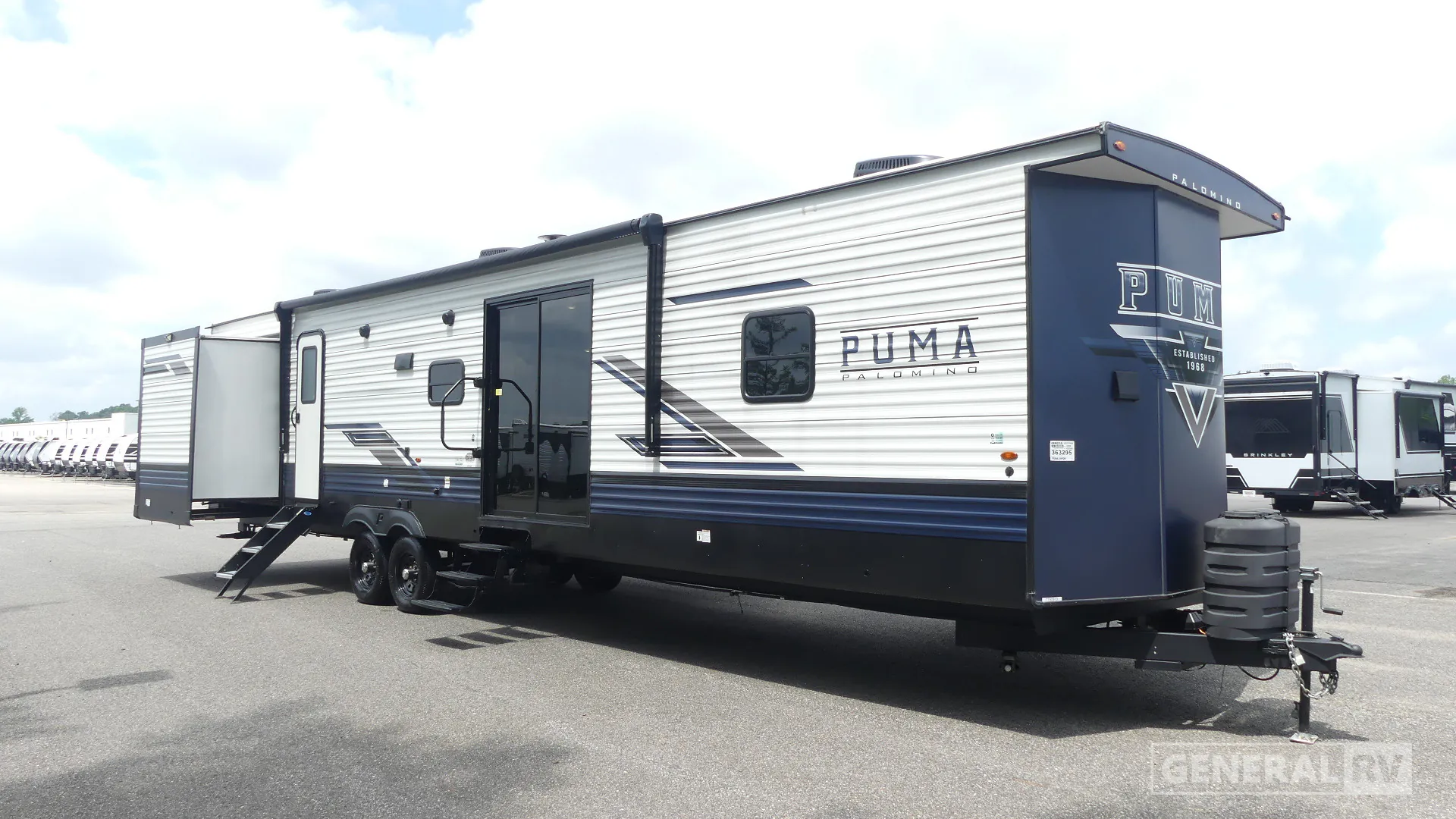 2025 Palomino Puma 39PQB - Photo 2