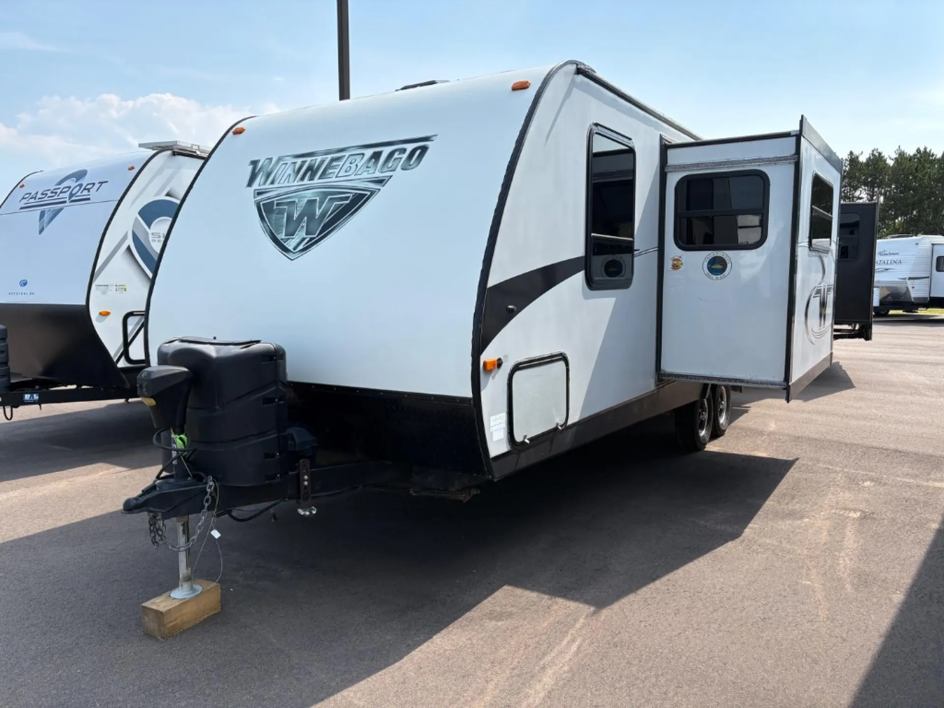 2018 Winnebago Minnie 2250DS - Photo 4