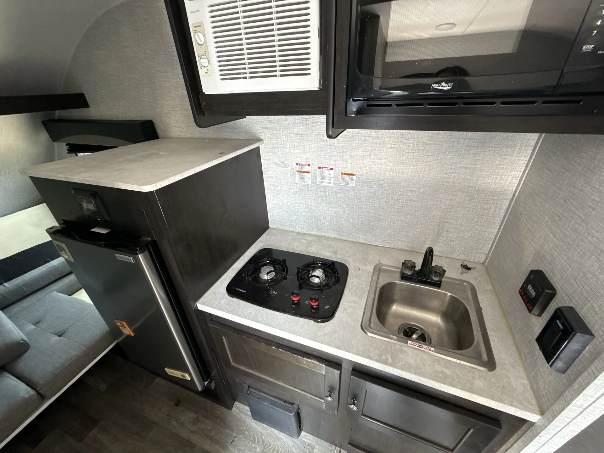 2022 Braxton Creek Bushwacker Plus 17BH — living area main