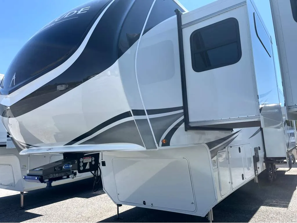 2026 Grand Design Solitude 370DV - Photo 3