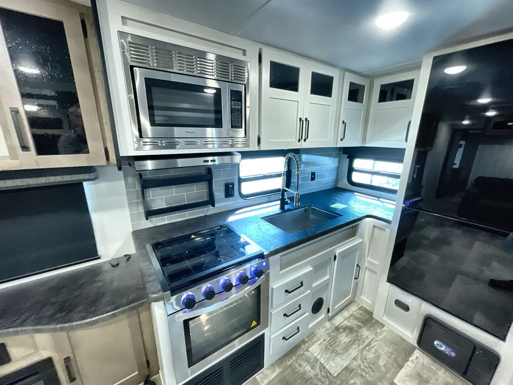 2024 Forest River Puma 30RKQS, Photos photo 12